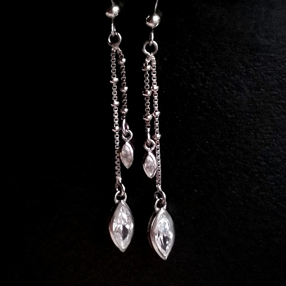 Sterling silver cz Long Dangle drop earrings 🆕 - Picture 1 of 4